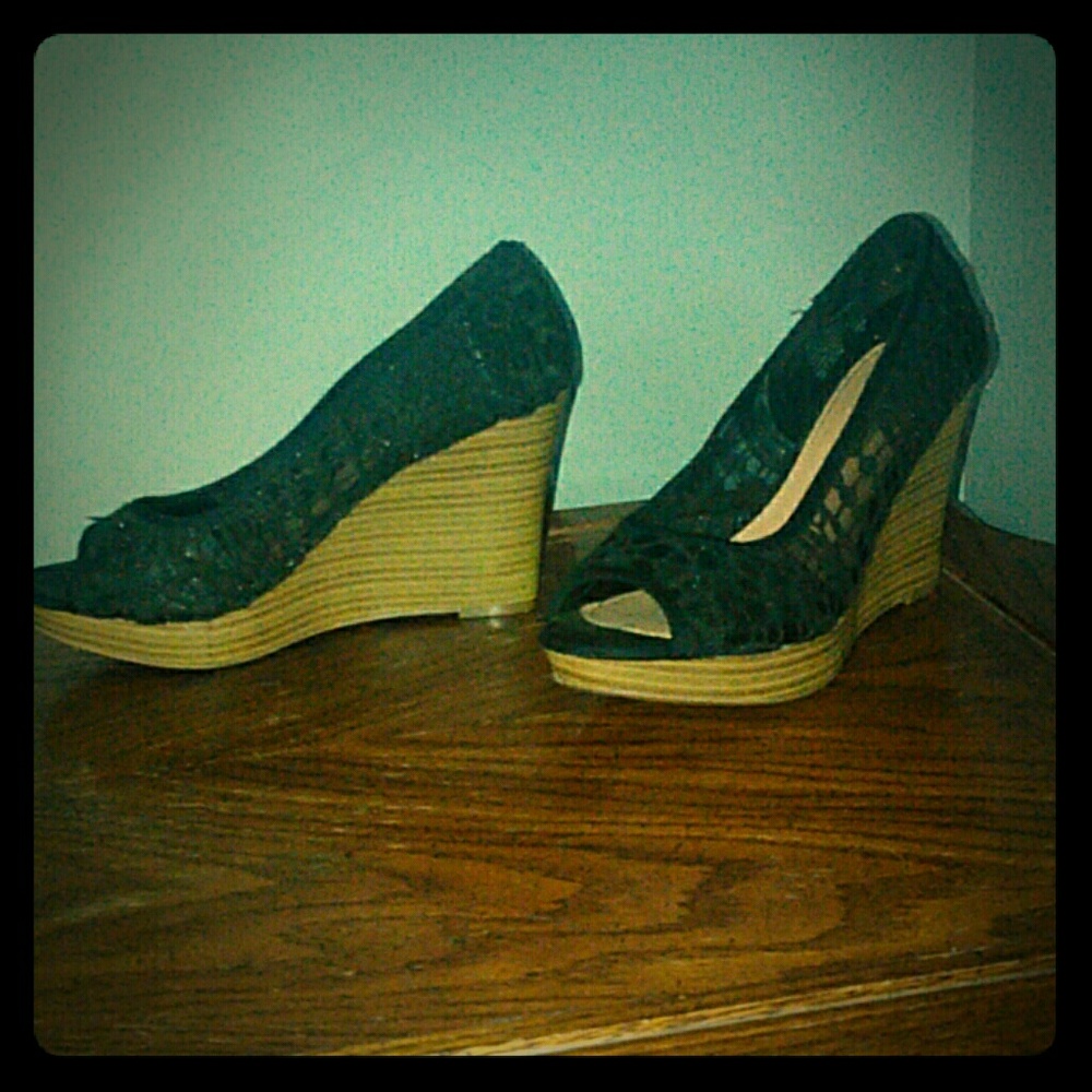 Black crochet wedges